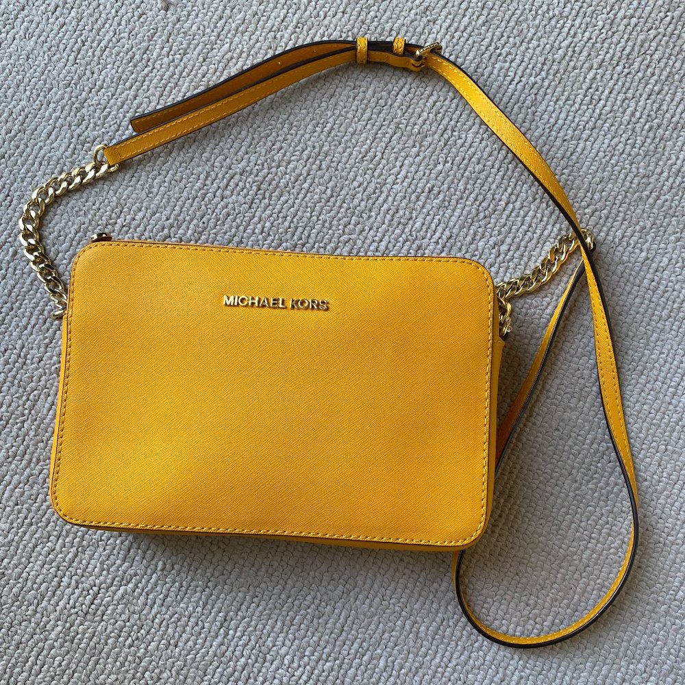 Michael Kors Jet Set Large Crossbody Bag